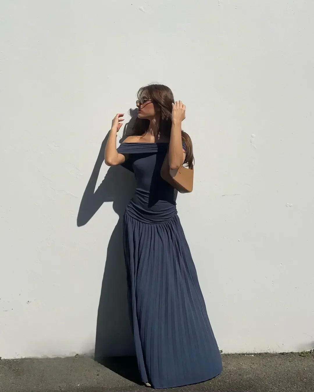 Elegant scoop neck pleated dress for women