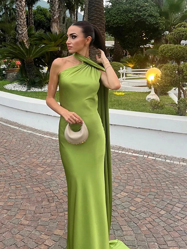 Elegant One-Shoulder Maxi Dress – Timeless Luxury