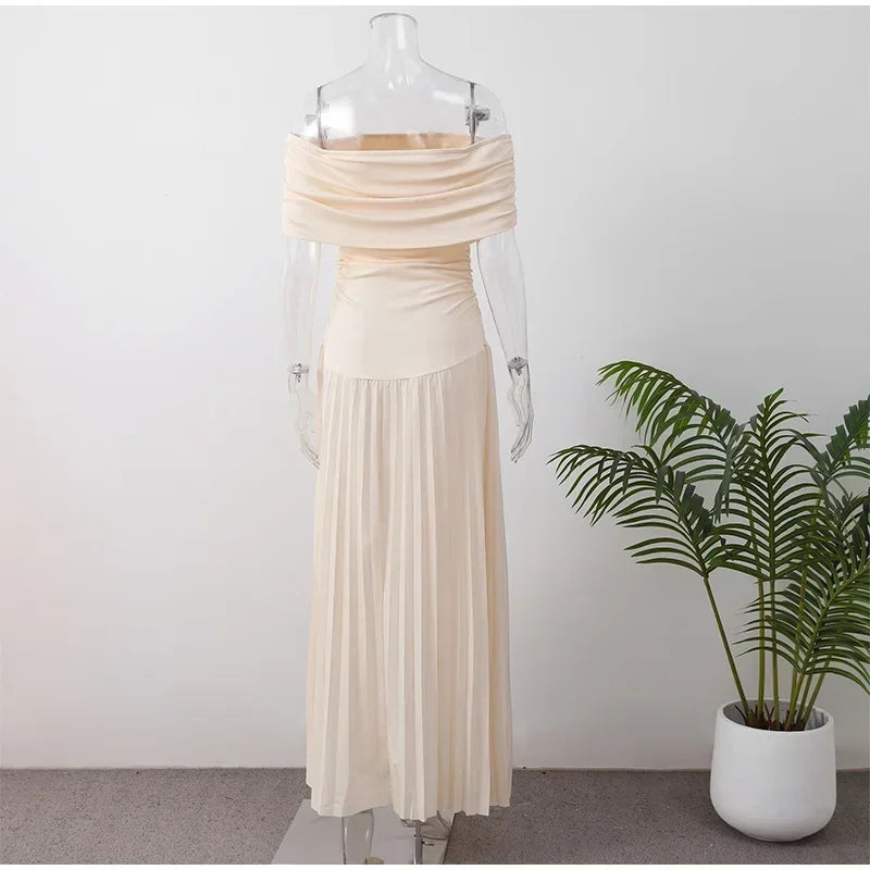 Elegant scoop neck pleated dress for women