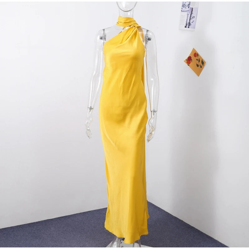 Elegant One-Shoulder Maxi Dress – Timeless Luxury