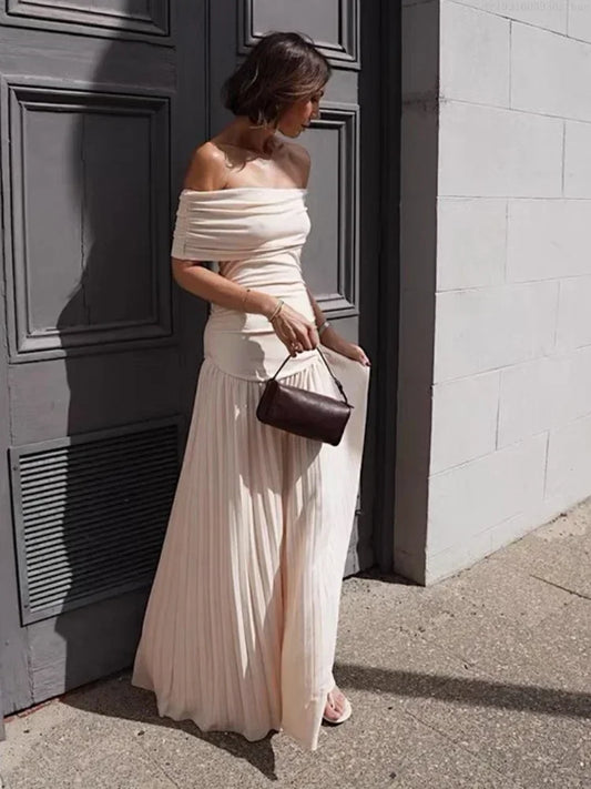 Elegant scoop neck pleated dress for women
